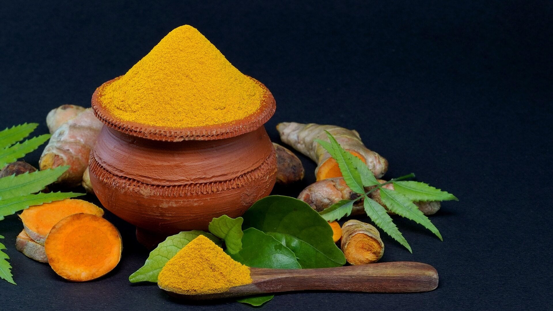 Kurkuma – das Superfood aus der traditionellen chinesischen Heilkunde. Enthält Curcumin.